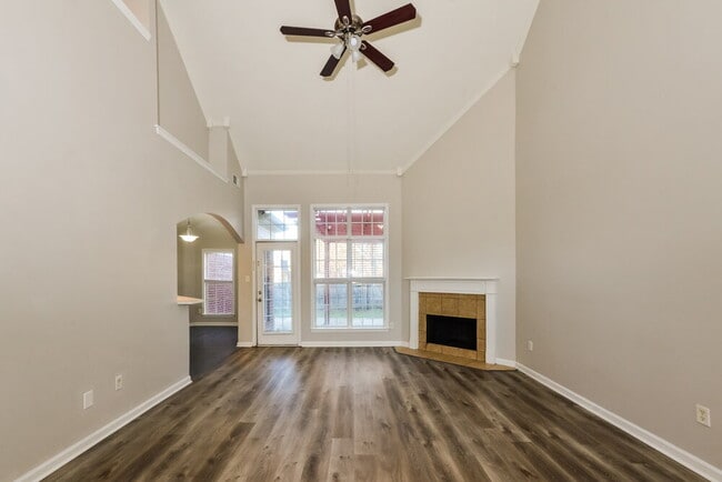 Photo - 9082 Fulton Ln