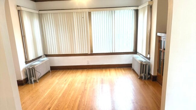 Photo - 5848 N Moody Ave Unit 2