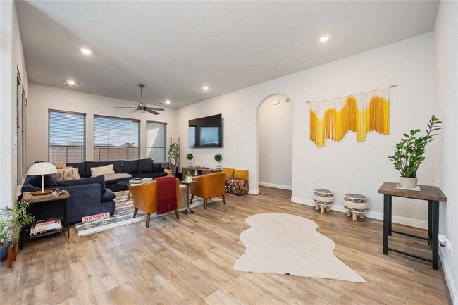 Photo - 5622 Vintage Oaks Ln