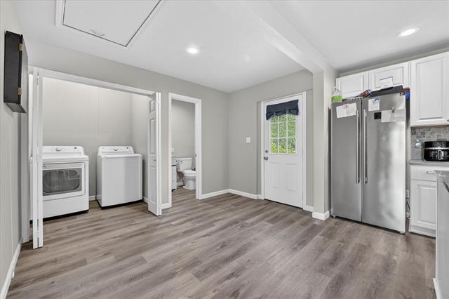 Photo - 324 N Shore Pl