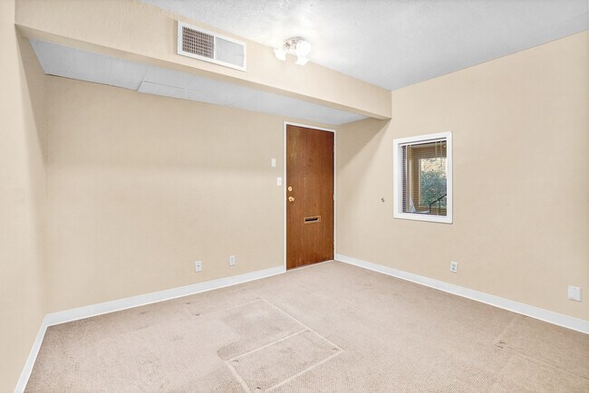 Office - 1000 Beck St Unit 151