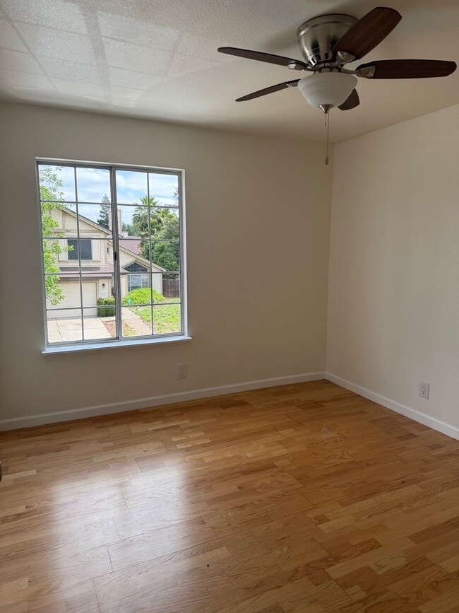 Photo - 8247 Derbyshire Cir