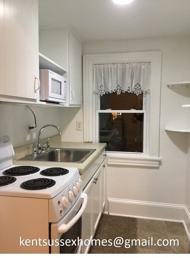 Photo - 502 NW Front St Unit B (1BR)