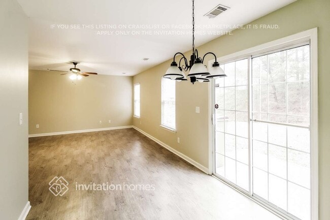 Photo - 2860 Englewood Dr