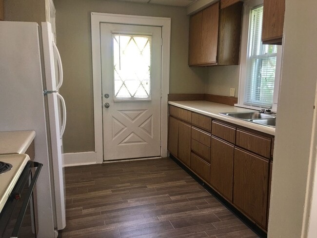 Photo - Don't miss out on this 2 bed located near ...