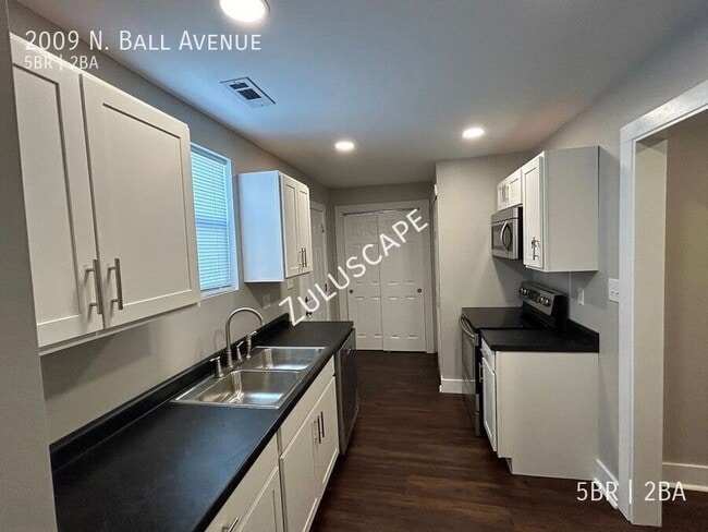 Photo - 2009 N Ball Ave