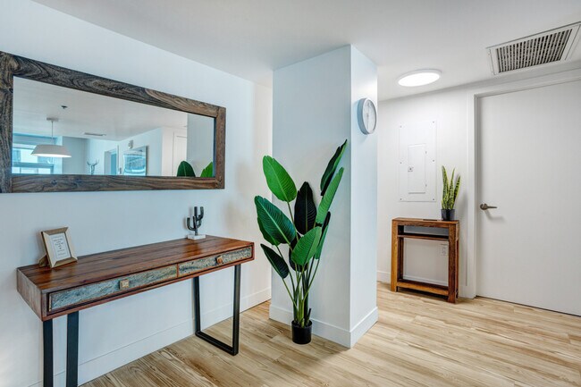 Photo - 1020 Rue de Bleury Unit SI ID1353843P