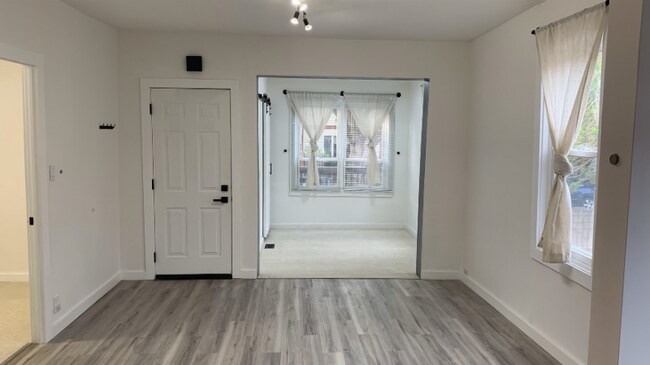 Photo - 1829 W Ellen St Unit 1