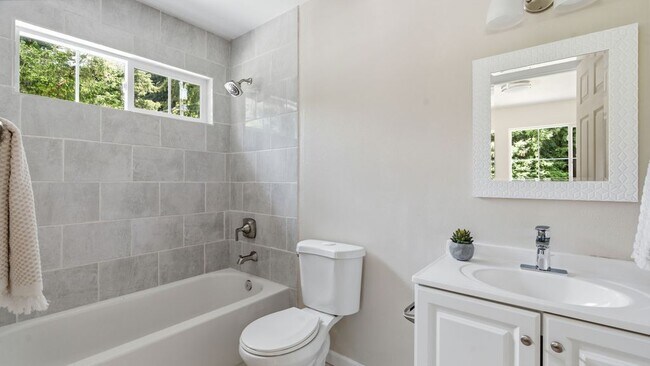 Photo - 130 Grove St