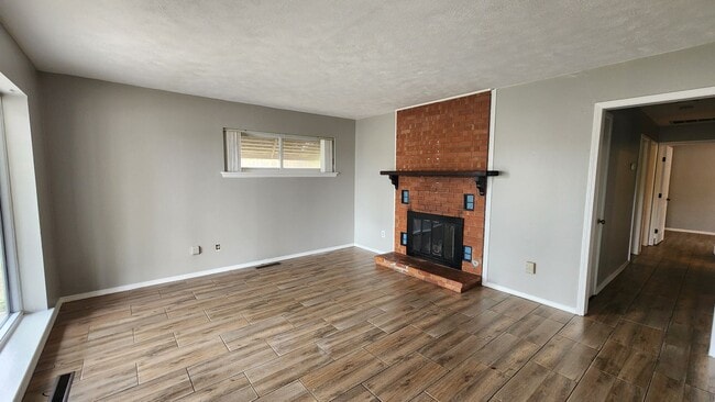 Photo - 4 Bed 2 Bath Home with Covered Carport in Bethany
