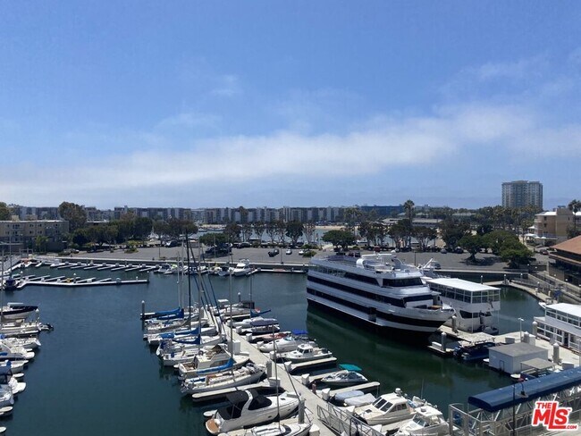 Photo - 4265 Marina City Dr Unidad 202