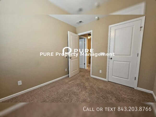 Photo - 403 Truman Dr House