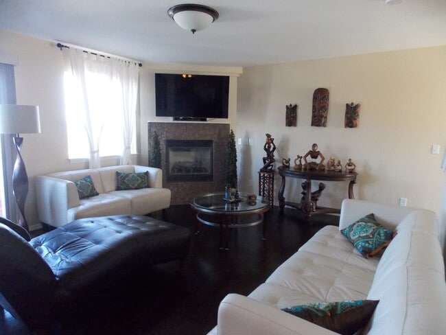 1566 Garden Vista Grove