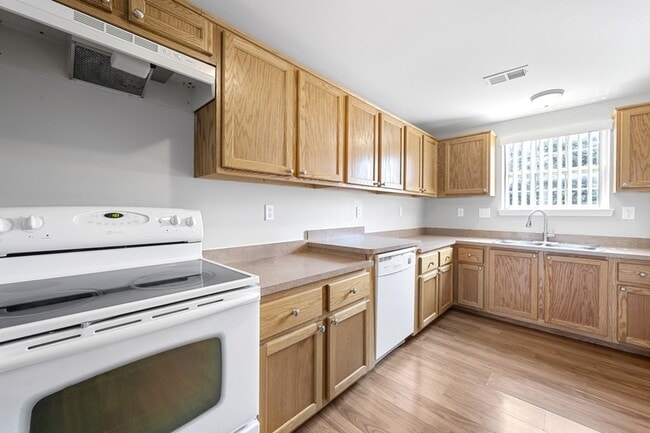 Photo - 14152 Webster Dr