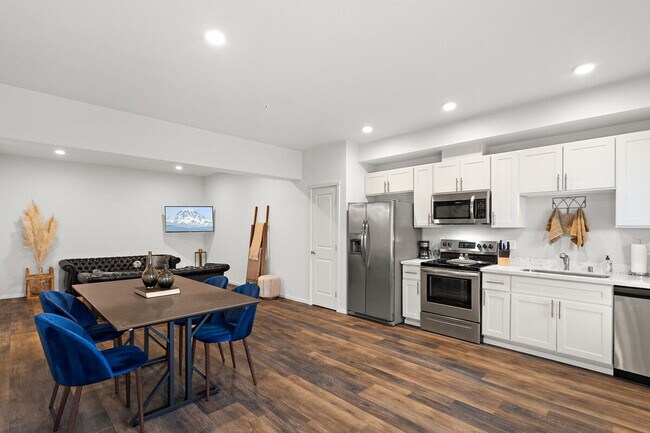 Photo - 624 E 32nd St Unidad ID1296629P