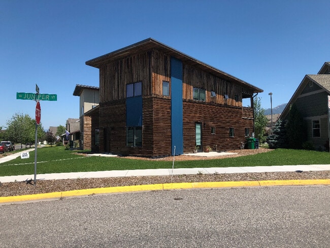 Building Photo - 1016 N 15th Ave