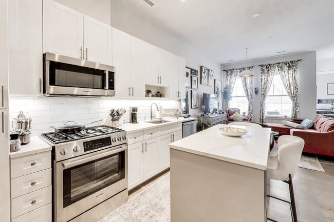Photo - Luxury Living Awaits! Unit #516