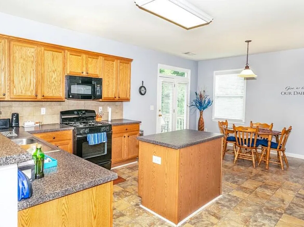 Photo - 432 Poplar Farms Dr