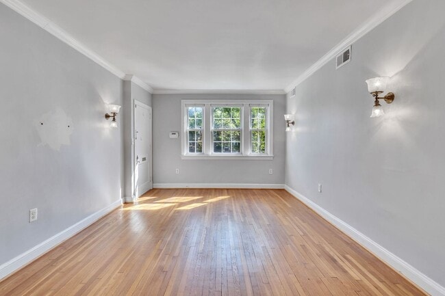 Photo - Updated Condo 3 Blocks from Metro