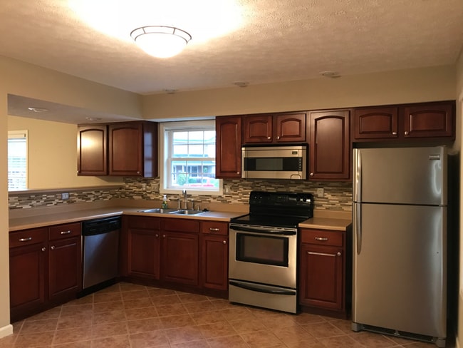 Photo - 1319 Cobble Creek Cir