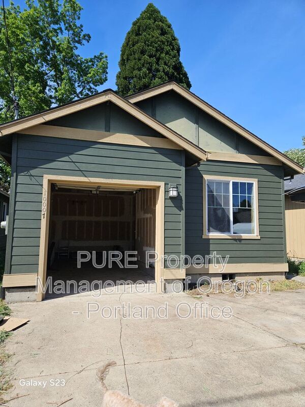 Photo - 10007 SE Amherst St