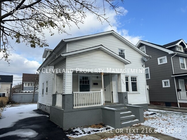 Renovated Four Bedroom Home - Renovated Four Bedroom Home