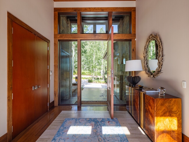 Photo - 750 S Starwood Rd