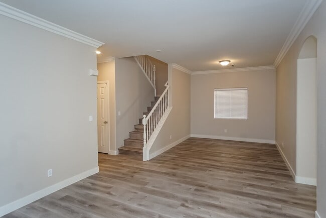 Photo - 37 Rosa Rosales Ct