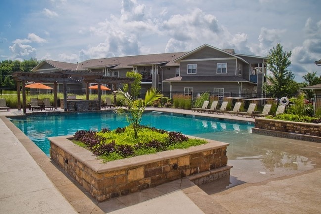 The Manor Homes of Eagle Glen