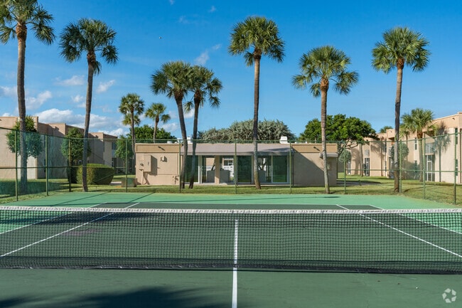 Lime Tree Village - Tennis Court