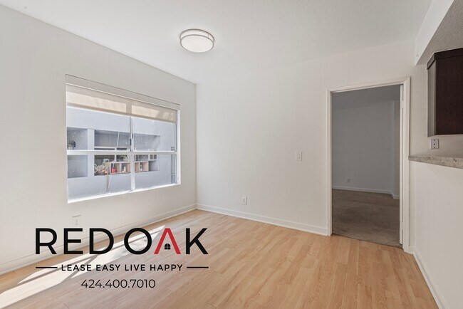 Photo - 939 1/3 Palm Ave-305 Unidad 305