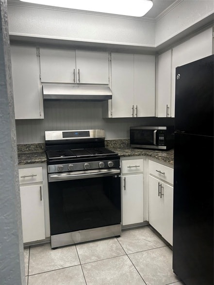 Photo - 1008 Milford Way Unidad B