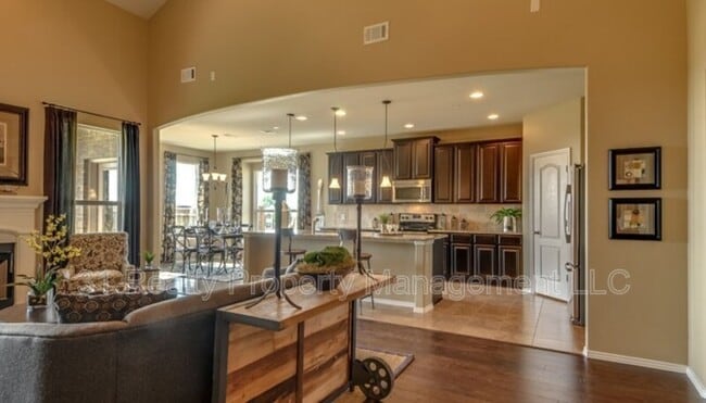 Photo - 917 Swan Ridge Dr