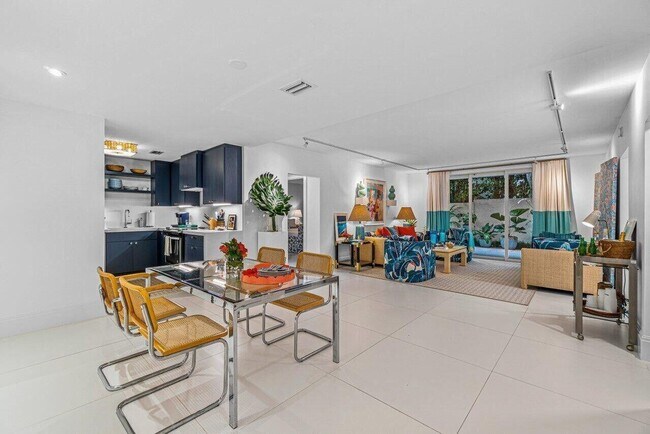 Photo - 226 Brazilian Ave Unit 1a