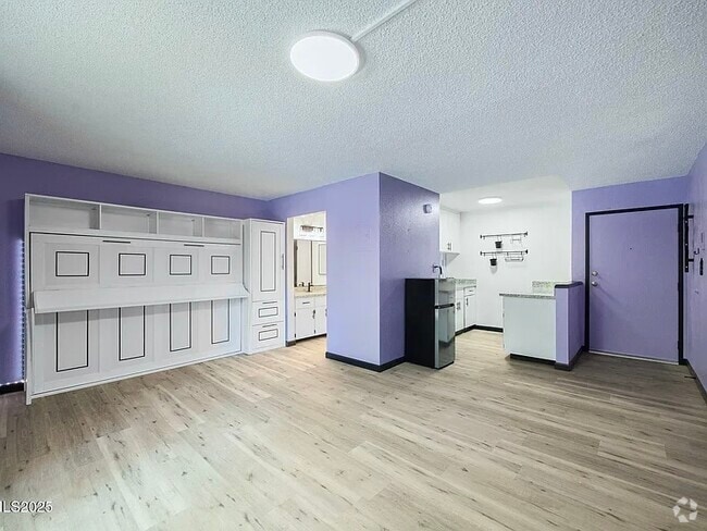 Building Photo - 2450 Lymbery St Unit 233 Rental