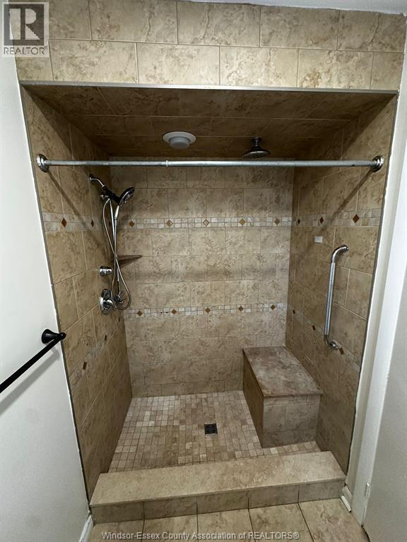 Photo - 819 Frank Ave