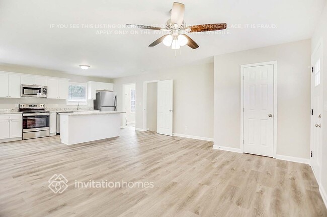 Photo - 3068 Rollingwood Ln SE