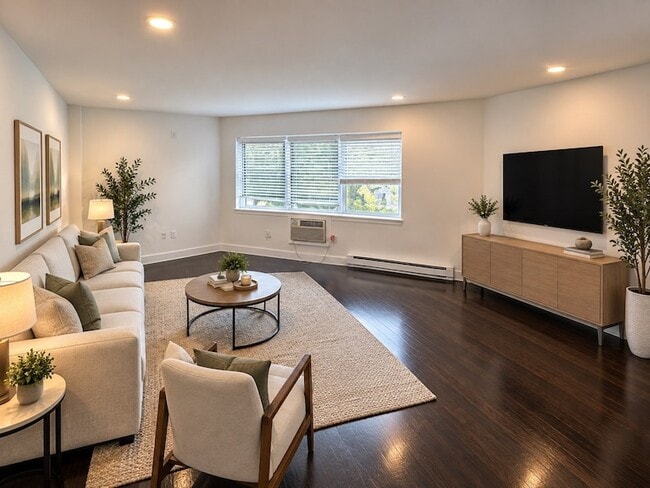 1185 Adams St Unit 15