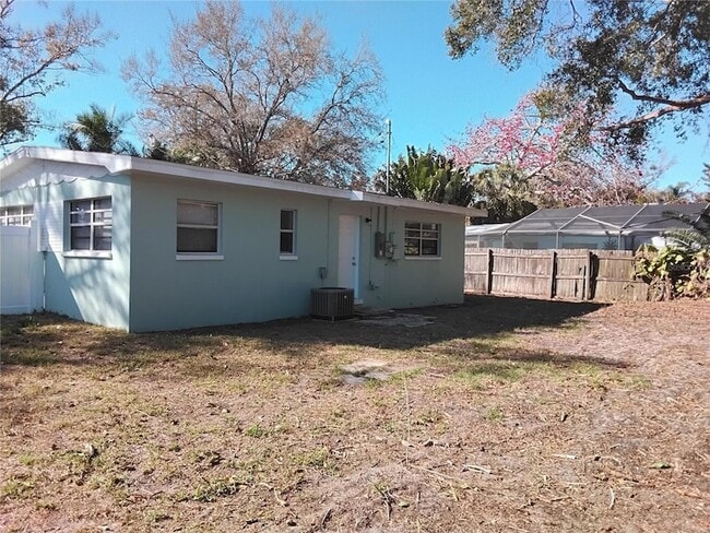 Photo - 327 Barbara Cir