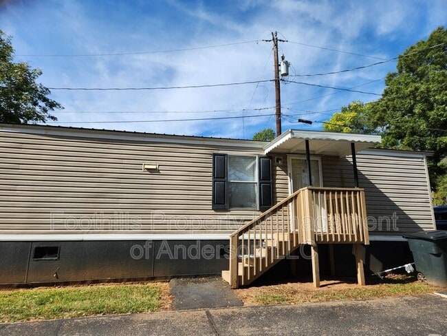 Building Photo - 101 P-9-121