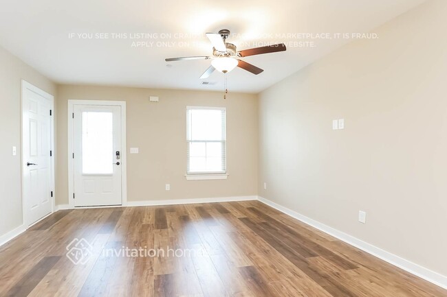 Photo - 212 Emmett Dr