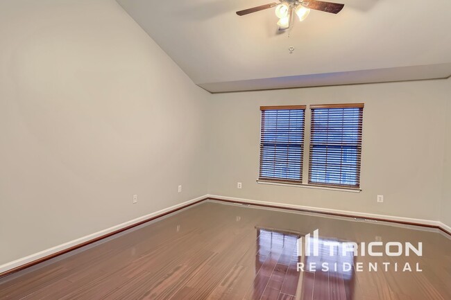 Photo - 535 Plume Ct