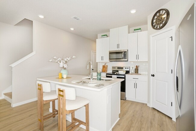 Photo - Coral Palms at Oakleaf