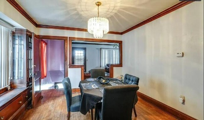 Photo - 14300 Darwin Ave