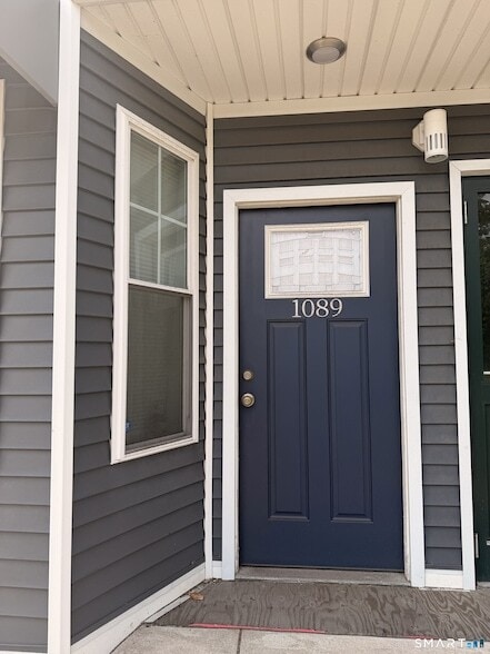 Building Photo - 1089 Whalley Ave