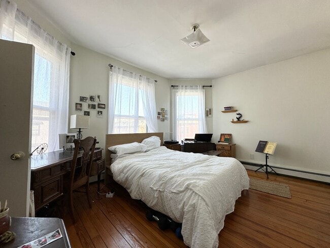 Photo - 46 Dana St Unit B