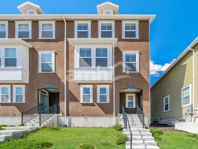 Building Photo - 6042 W South Jordan Pky Rental
