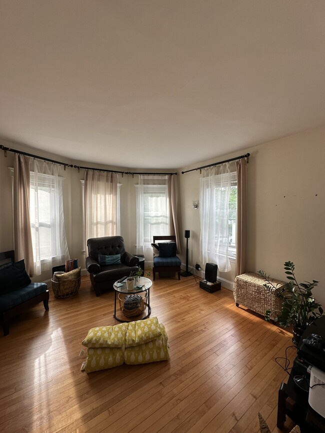 Building Photo - 33 Hobson St Unit 31 Rental