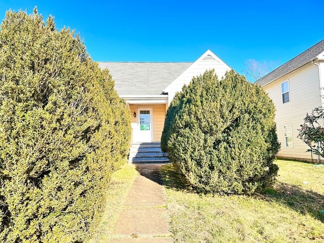 Photo - 122 Summit St