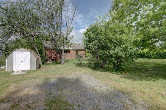 Photo - Newly Renovated 3bed 2bath Home in Skyway  neighborhood in South Seattle